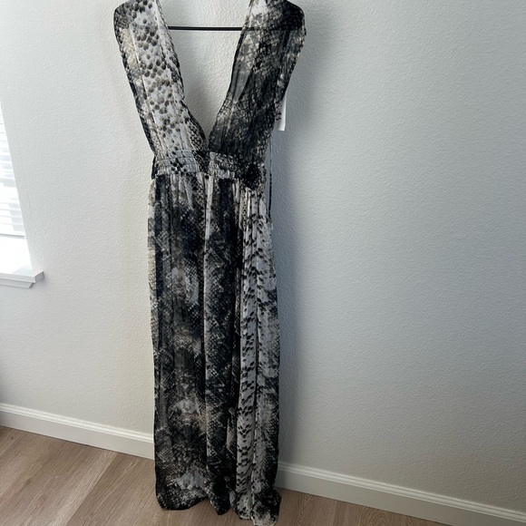 America & Beyond Snakeskin Beach Sheer Coverup Maxi Dress size small - Picture 4 of 10